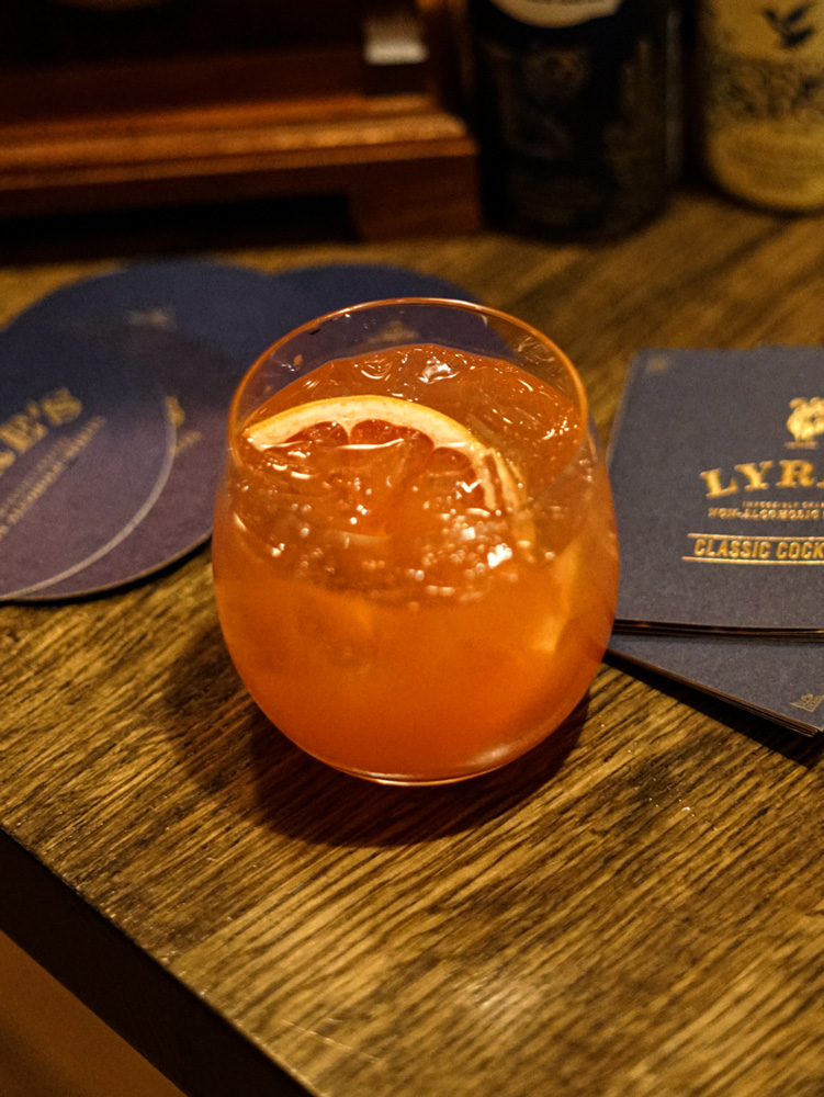 Lyre’s Winter Spritz